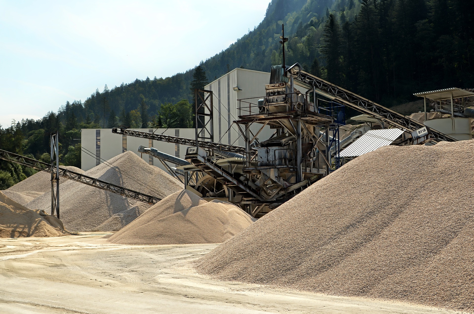 quarry-4430879_1920